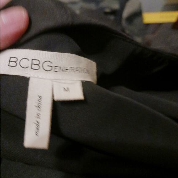 BCBGeneration Black Ruffled Wrap Dress with Pockets NWOT - Picture 9 of 11